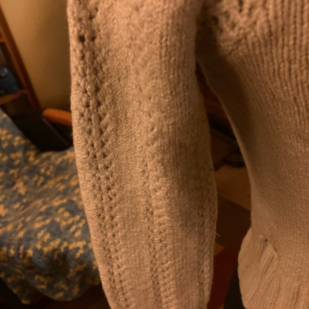 Sweater - Picture 4 of 5